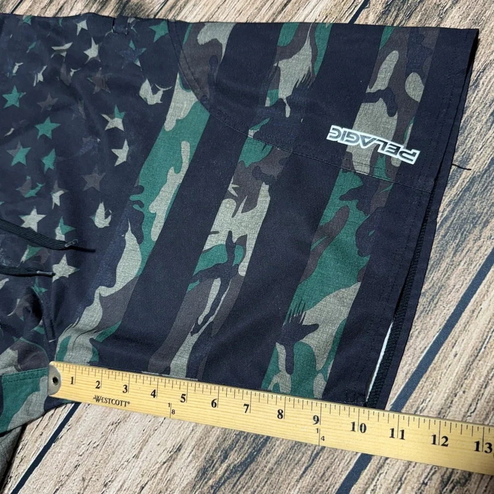 Pelagic Sharkskin Boardshorts Men 40 Black Camo Stars Stripes Fishing Shorts